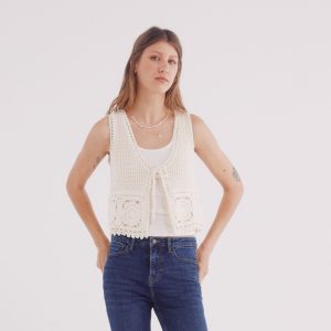 W CROCHET VEST