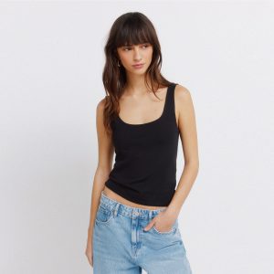 W 7.PV26.G.B.CAMISETA BASICA TIRANTE